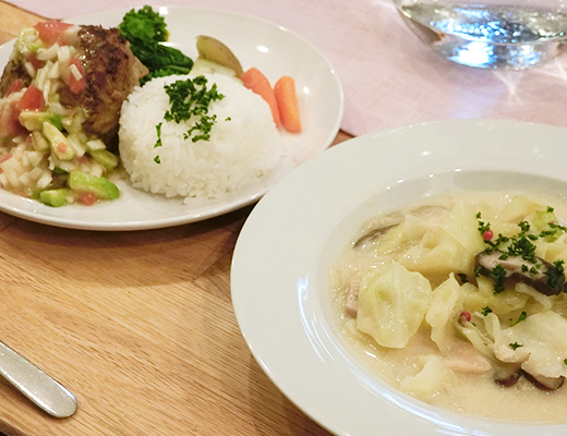 塩麹アボカドソース、麹鶏とキノコの豆乳スープ